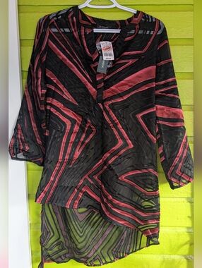 le chateau Black & Red Geometric Sheer High Low Tunic